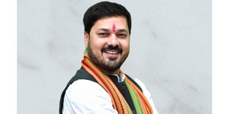 विधानसभा में गूंजी धरसींवा की आवाज : विधायक अनुज शर्मा ने दागे 56 सवाल