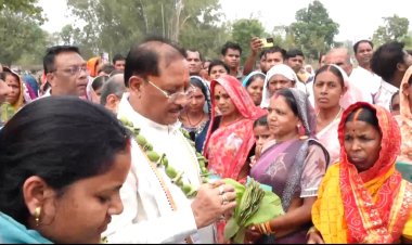 एक बार फिर दिखी मुख्यमंत्री विष्णुदेव साय की सादगी