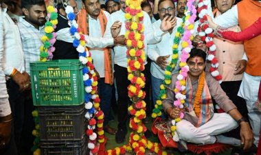 मंत्री टंकराम वर्मा का जन्मदिवस बना धर्म, सेवा,संस्कृति और मानवता का श्रेष्ठ उदाहरण,सभी ने अपने विधायक को फलों से तौला
