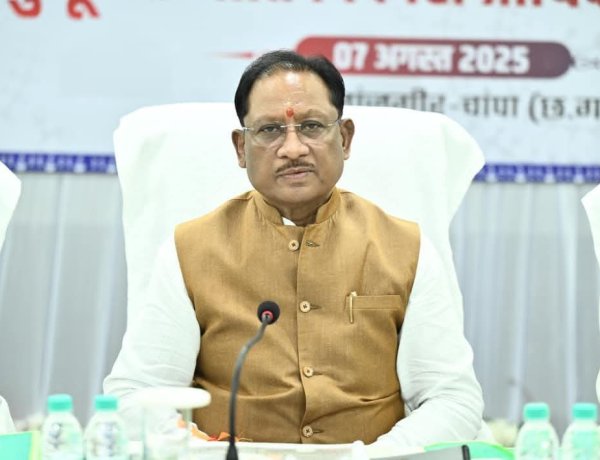 साय सरकार की जीरो टॉलरेंस नीति : दिवंगत आरक्षक की पत्नी से 19 लाख वसूलने पर थाना प्रभारी को जेल,फरार वकील की तलाश