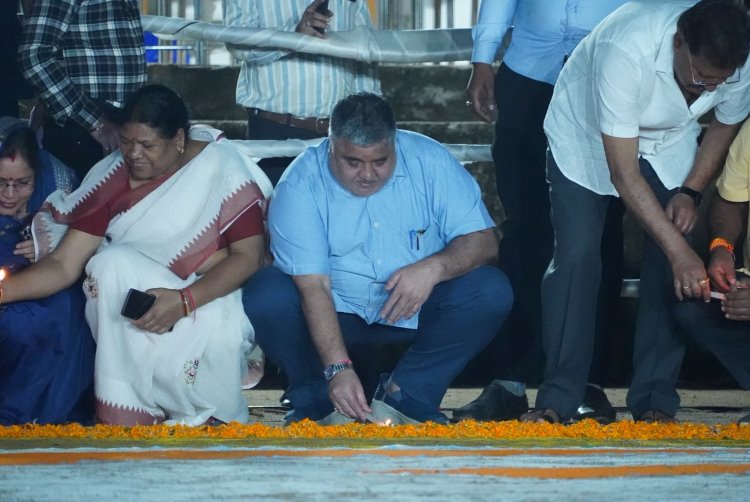 पर्यटन मंत्री राजेश अग्रवाल ने दीप प्रज्वलित कर दिया डिजिटल सशक्तिकरण का संदेश