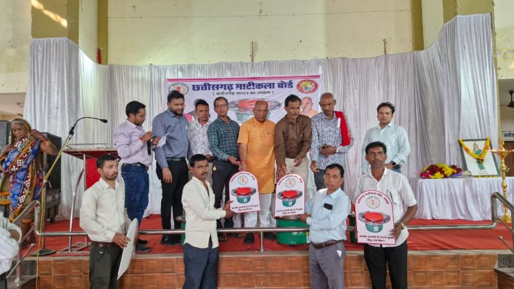 विद्युत चाक से बढ़ेगी उत्पादन क्षमता, 543 व्यक्तियों को स्वरोजगार से जुड़ने का मिलेगा अवसर : शंभूनाथ चक्रवर्ती